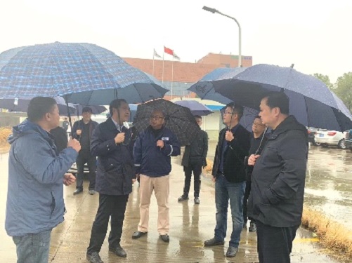 2020年11月30日泰州市委書記史立軍一行來(lái)我司調(diào)研(圖2) 2020年11月30日泰州市委書記史立軍一行來(lái)我司調(diào)研(圖2)